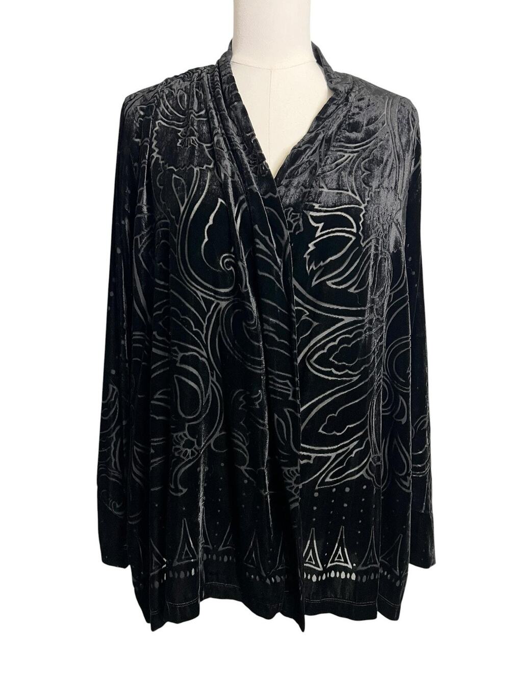 Soma Kimono Robe Womens L/XL Black Velvet Floral Burnout Wrap Lounge Boho Chic